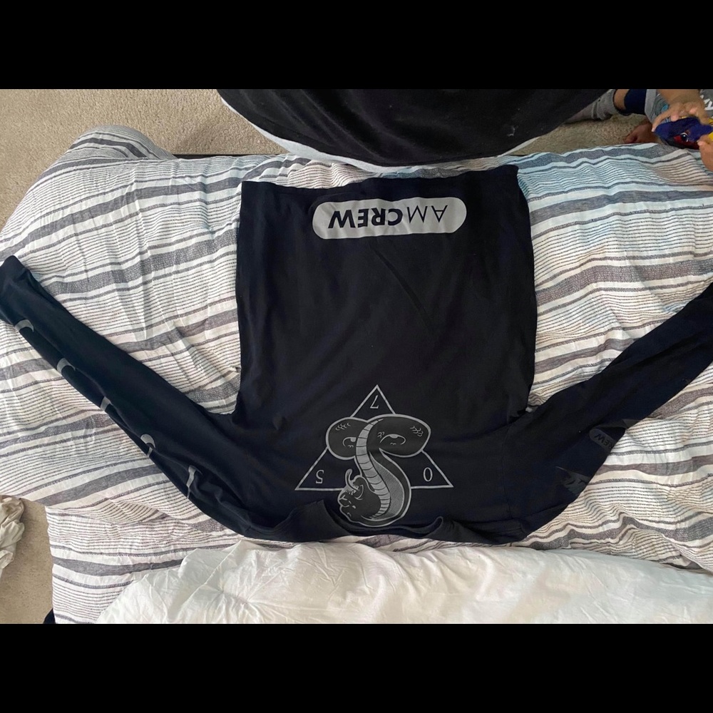 Nike Air Max AM Crew Cobra Long Sleeve Shirt